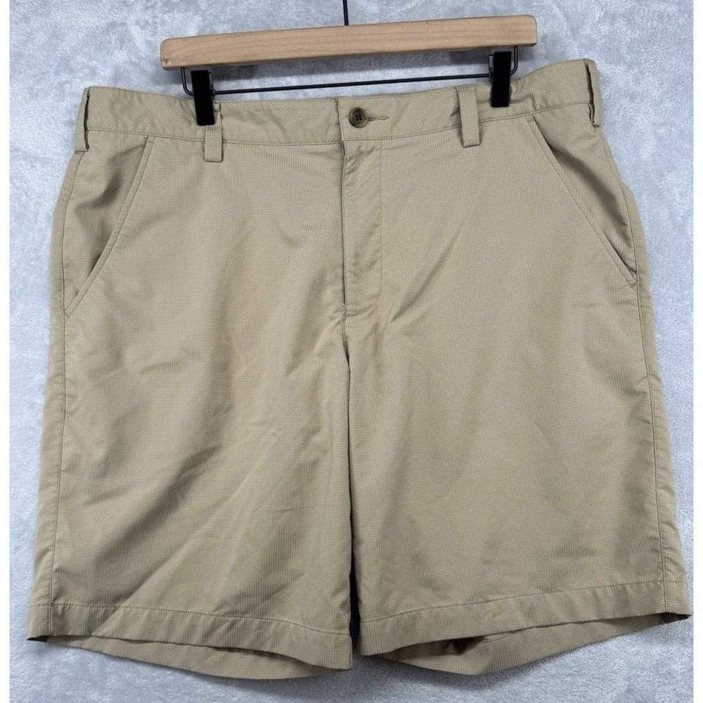 Southern Tide Club Tech Golf Shorts Beige 9.5